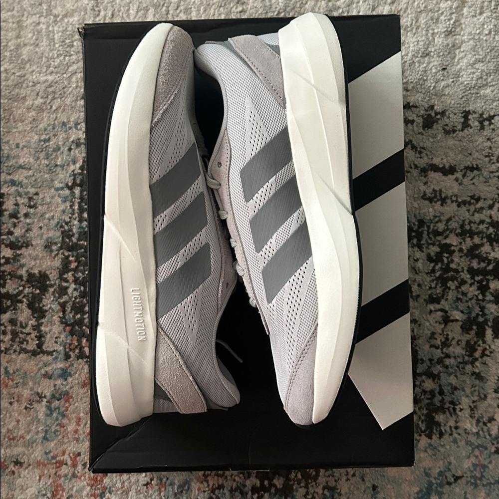 Men’s Addias Sneakers